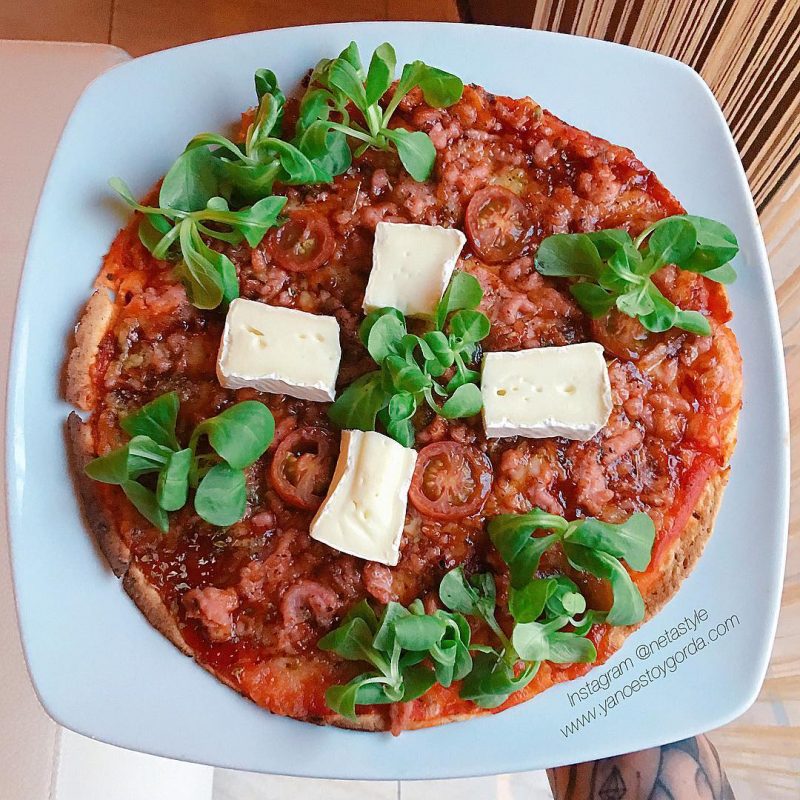 Pizza "fit" de pollo (Fajipizza)