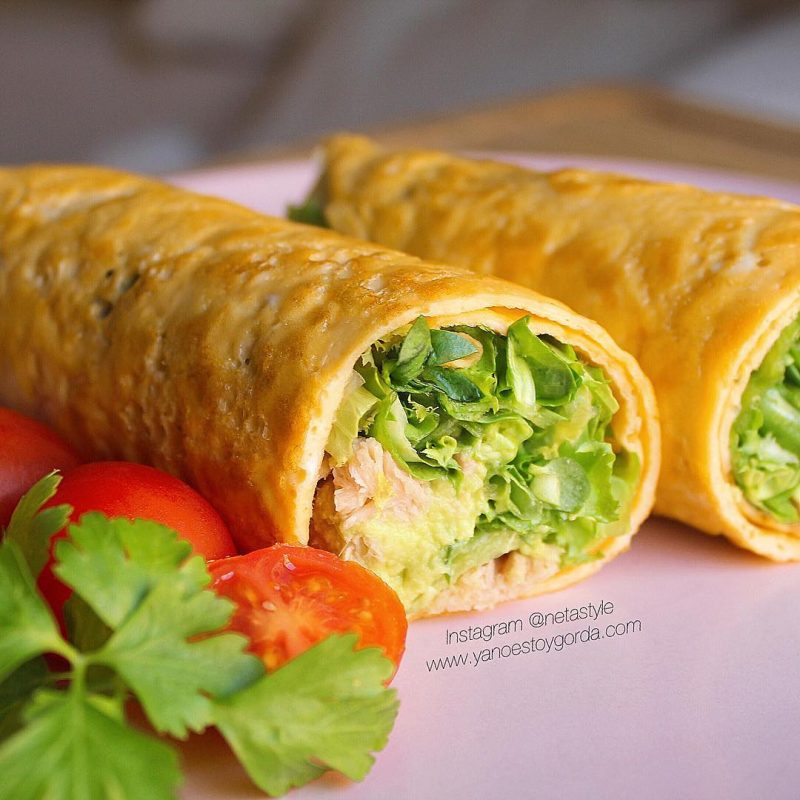 Wrap de tortilla con atún y aguacate