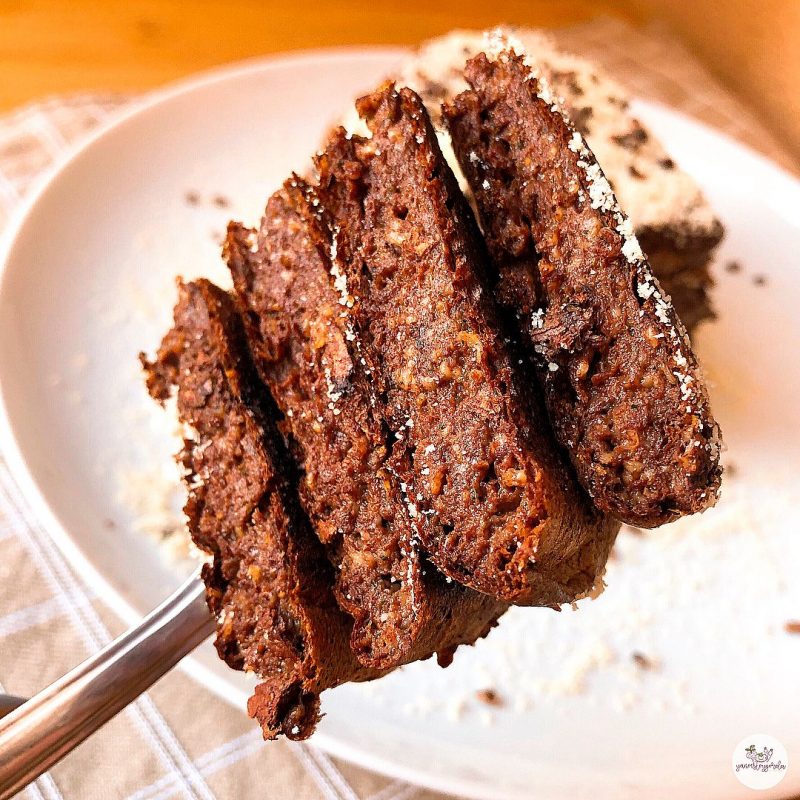 Maxitortita de avena y calabacín con cacao
