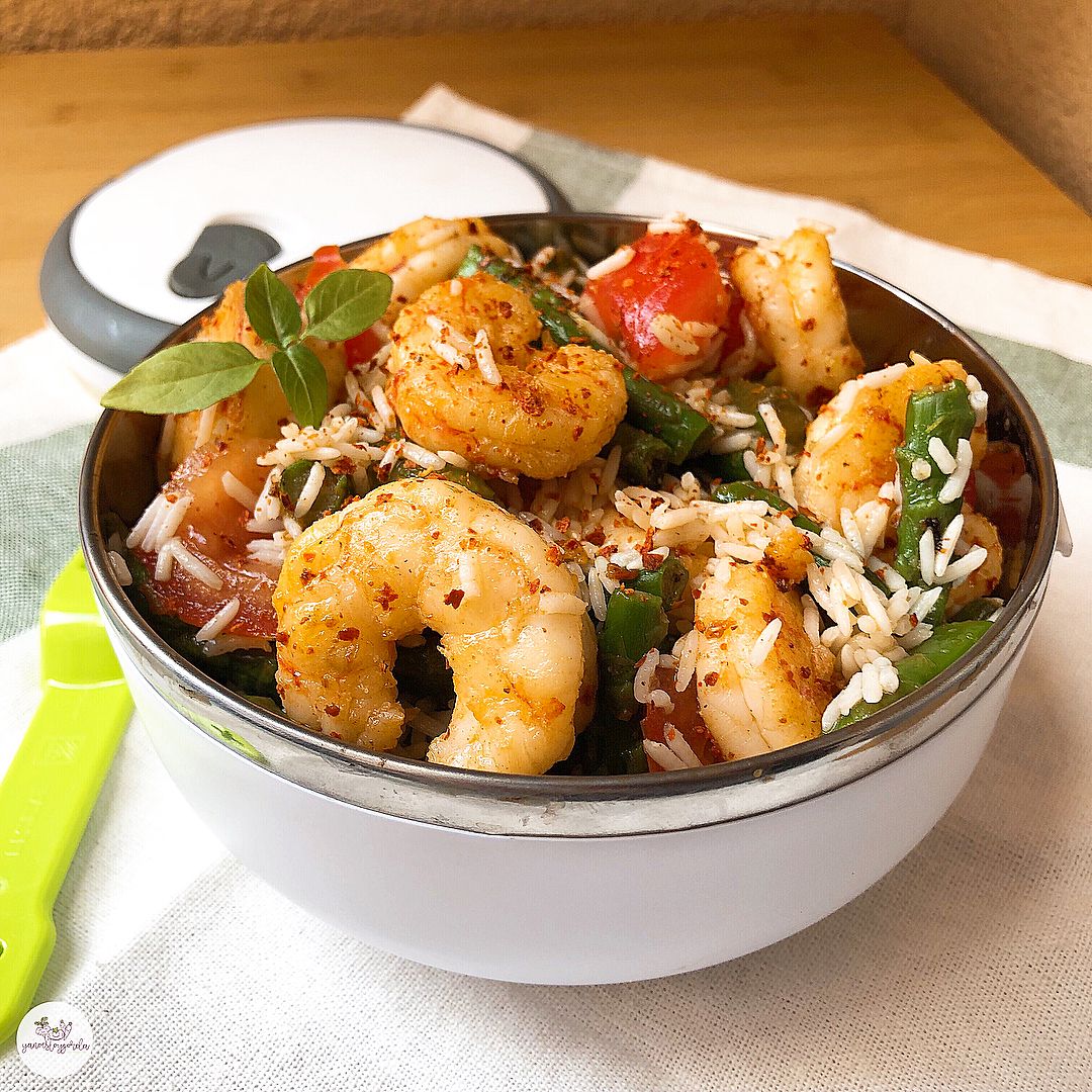 Ensalada de gambones y espárragos