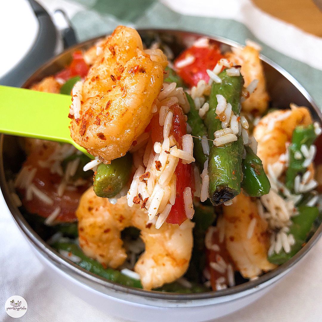 Ensalada de gambones y espárragos
