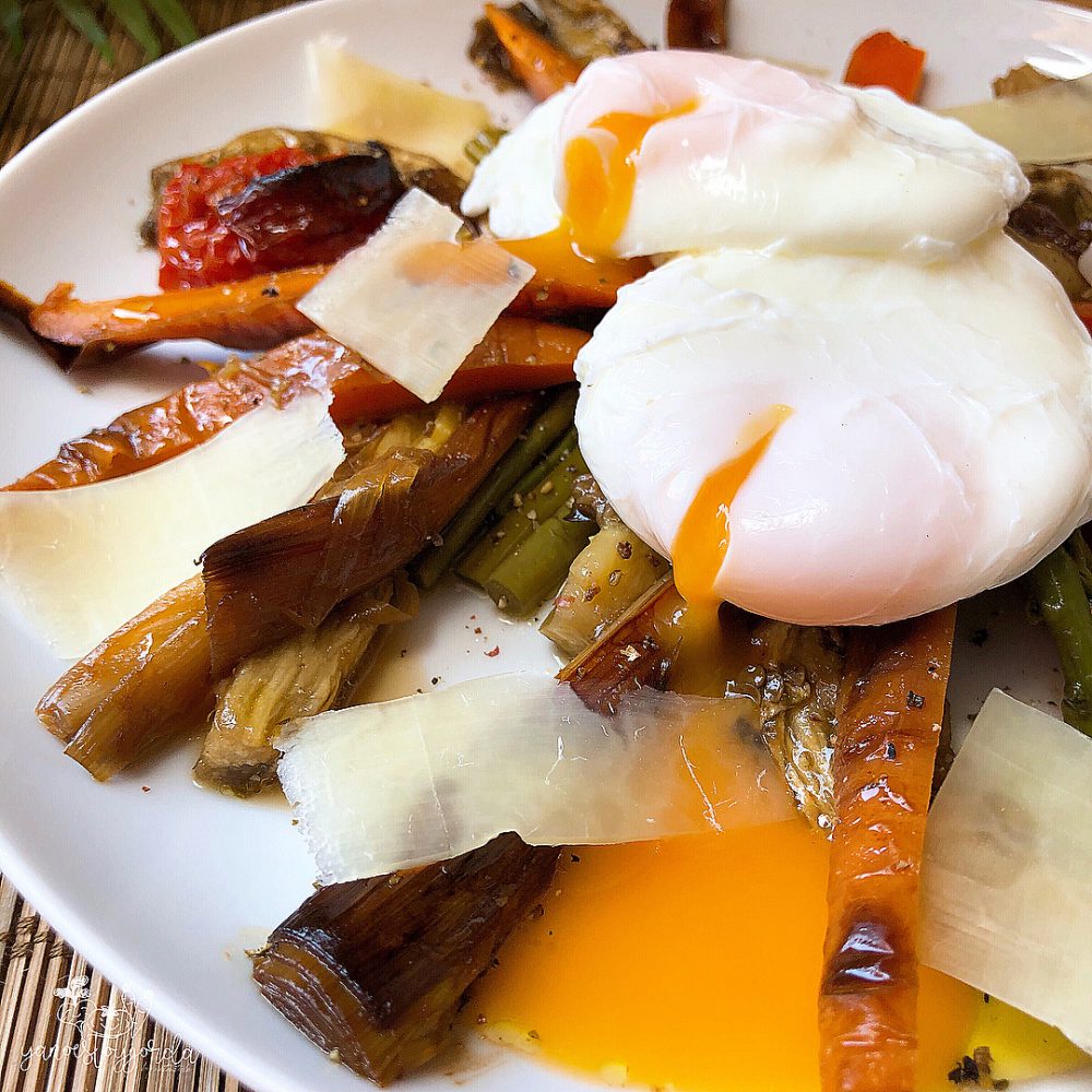 VERDURAS ASADAS CON HUEVOS