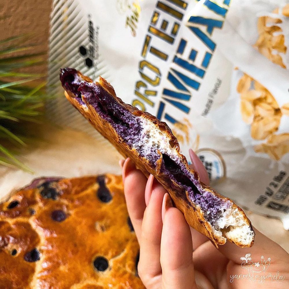Torta de avena con arándanos