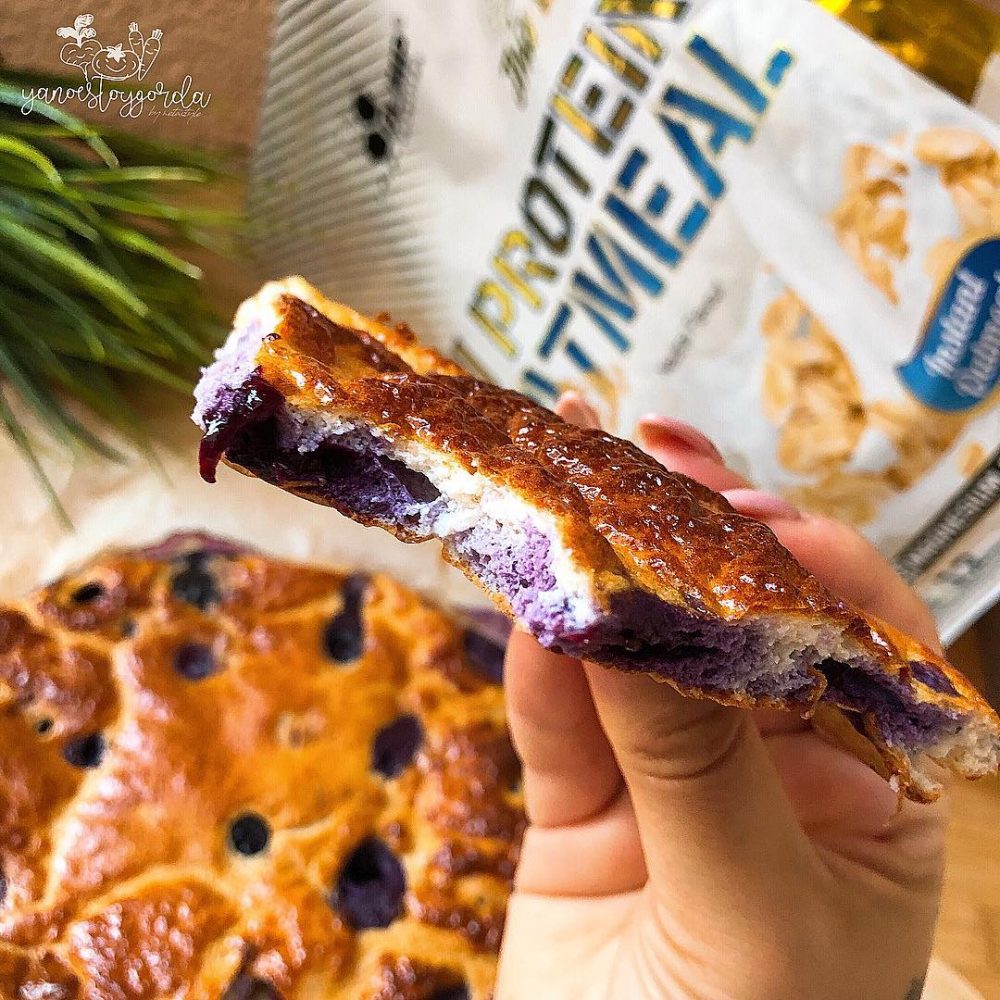 Torta de avena con arándanos