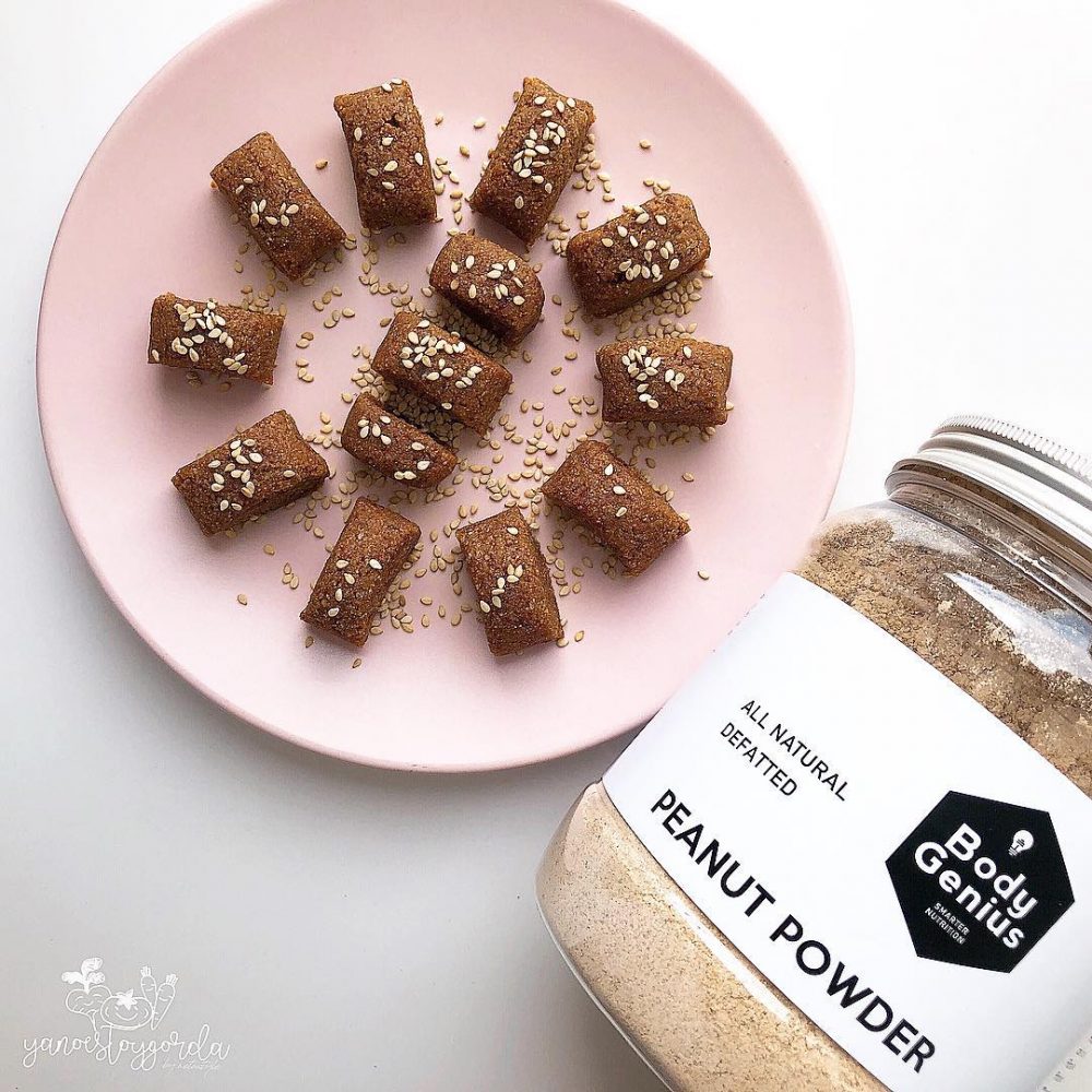 Bocaditos de dátil al cacahuete