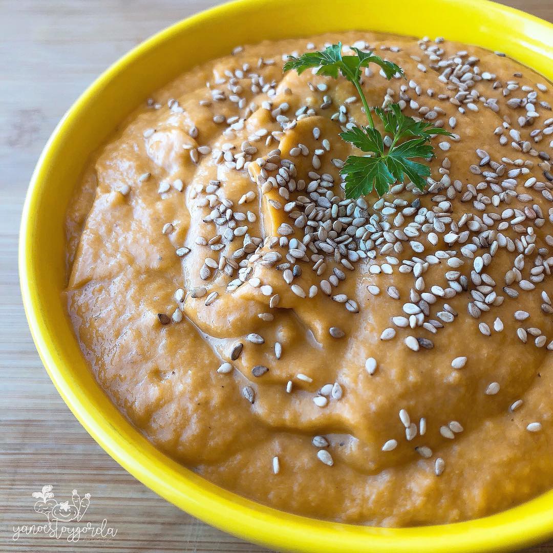 Puré de garbanzos, verduras y pollo