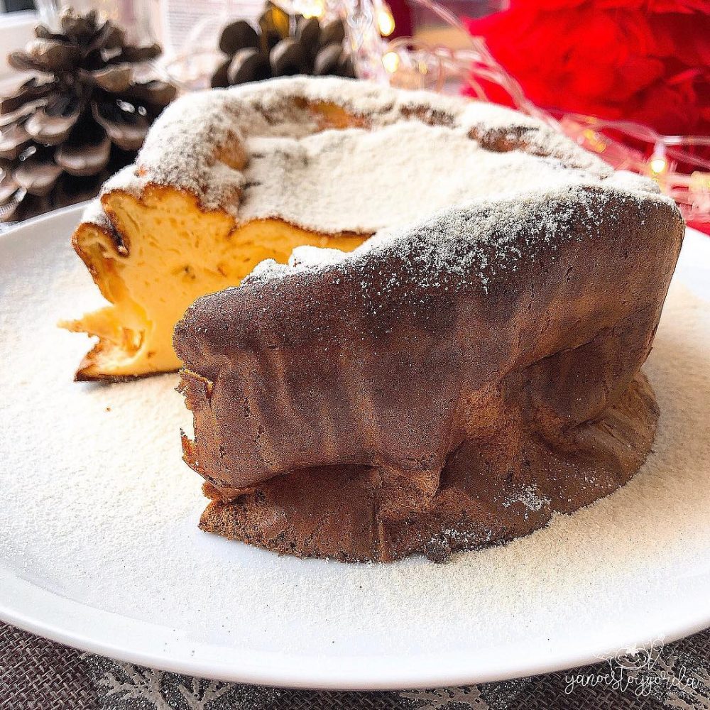 Tarta de yogur griego y queso