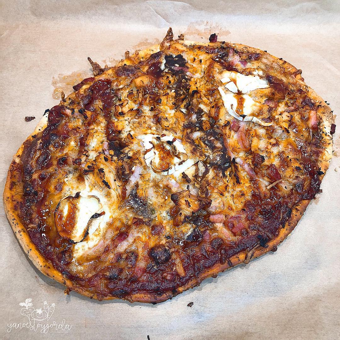 pizza de trigo integral masa fina barbacoa