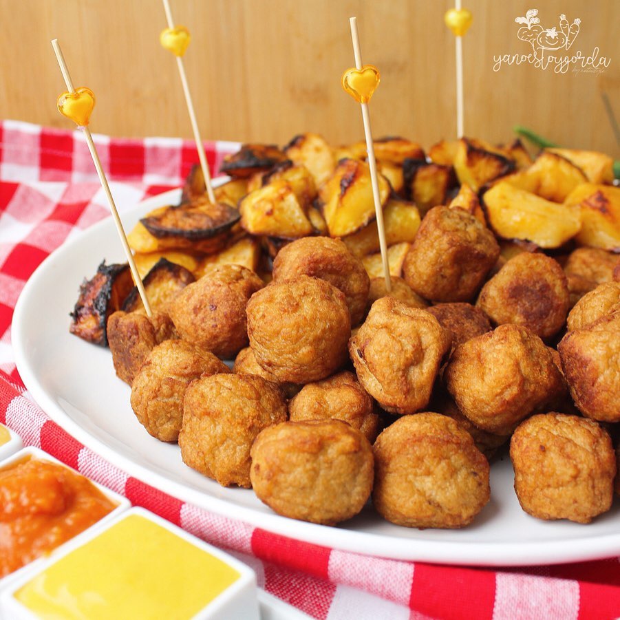 albóndigas de pollo con patatas al horno