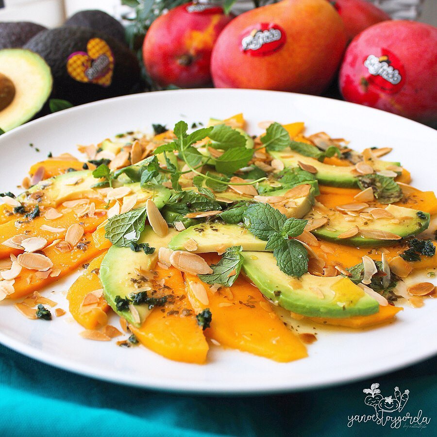 ENSALADA TROPICAL A LA MENTA CON VINAGRETA DE JENGIBRE