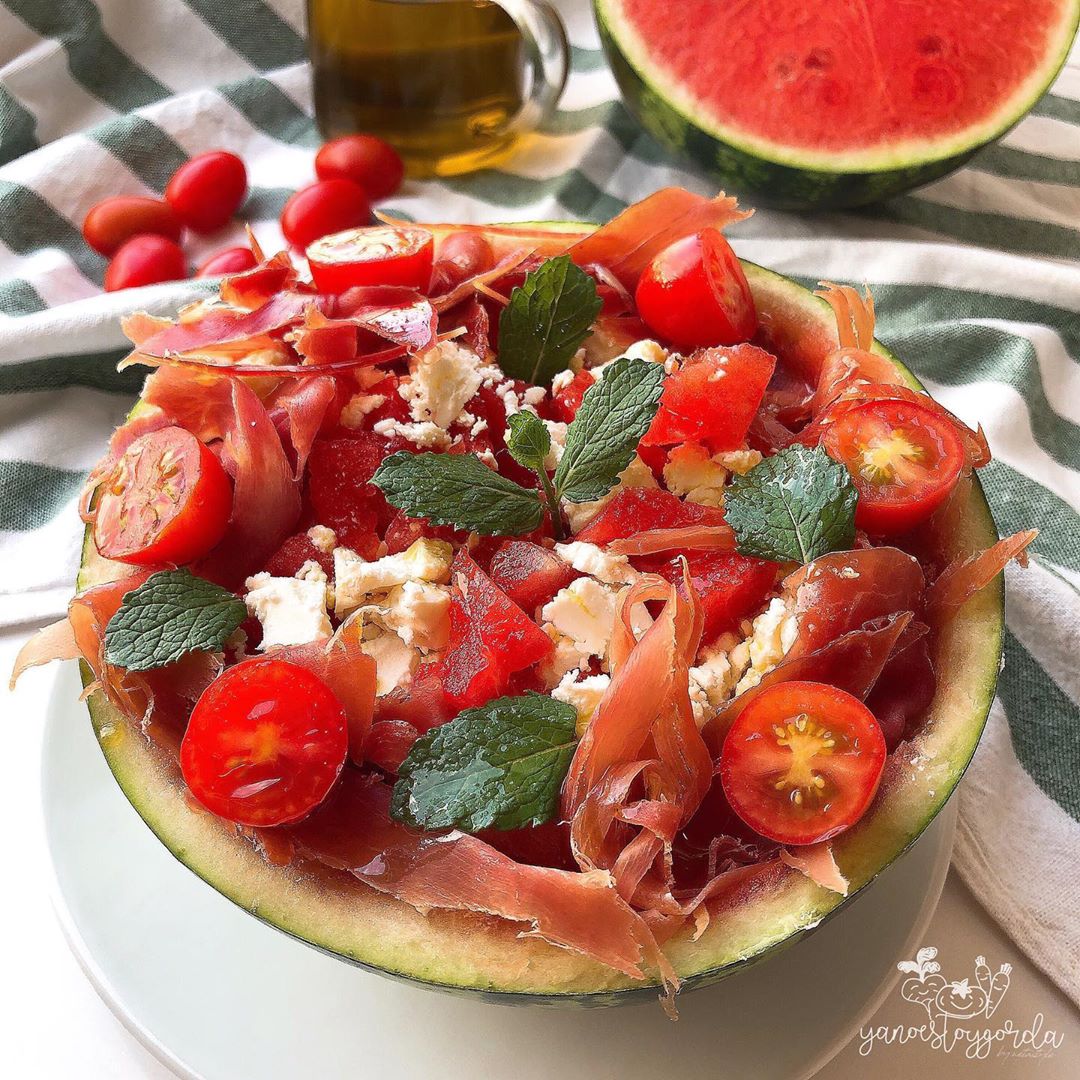 ENSALADA DE SANDÍA, JAMÓN Y QUESO DE CABRA