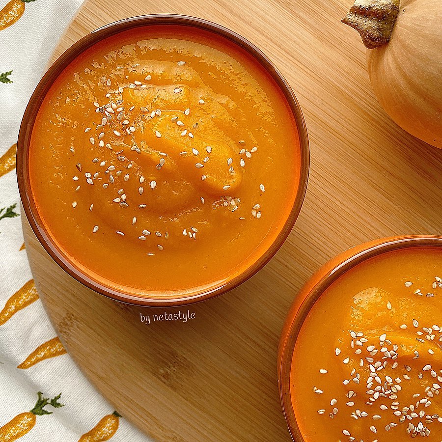 CREMA DE CALABAZA Y ZANAHORIAS AL CURRY