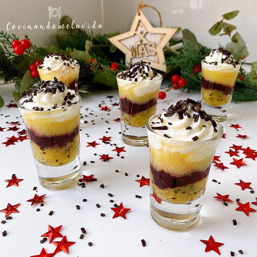 chupitos de fruta con mascarpone