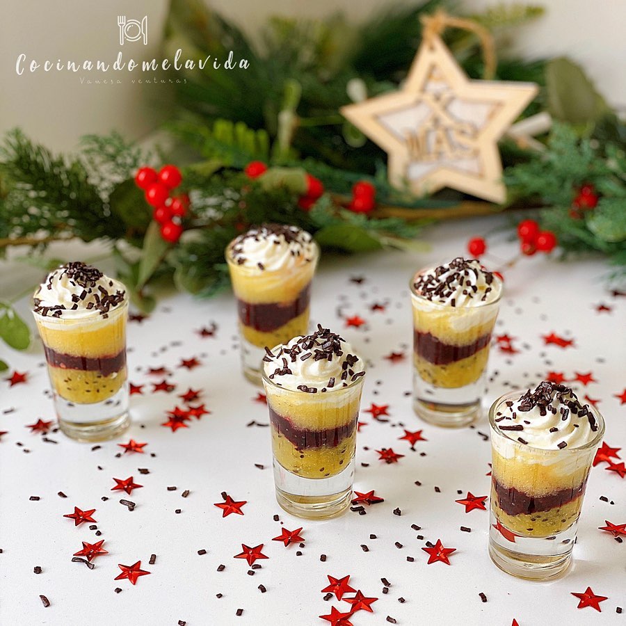 chupitos de fruta con mascarpone