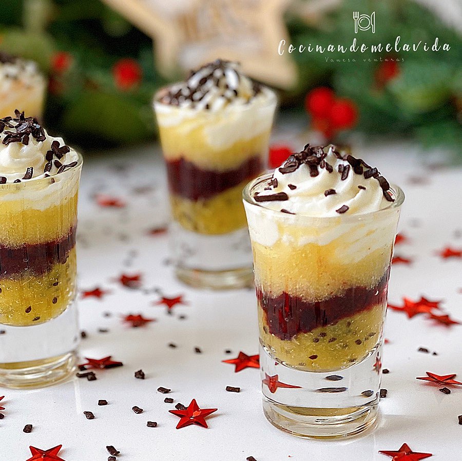 chupitos de fruta con mascarpone