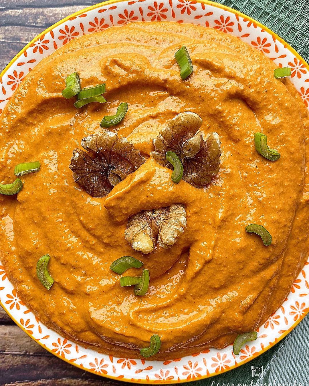 MUHAMMARA (PATÉ DE PIMIENTOS Y NUECES)