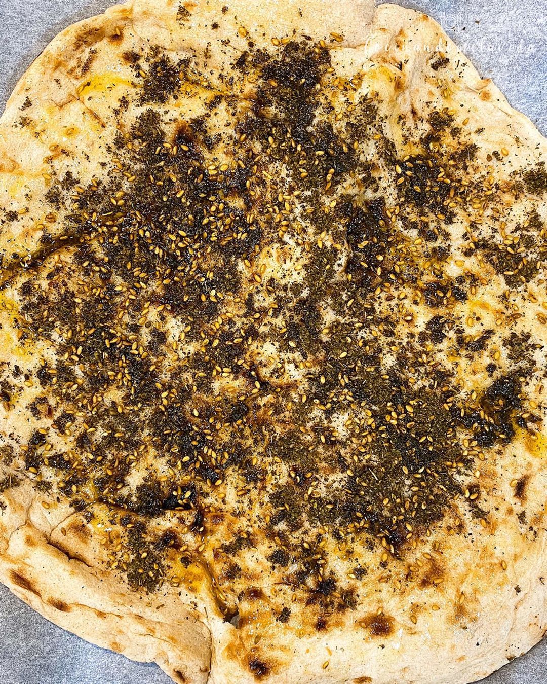 manooshe (pizza con zaatar)