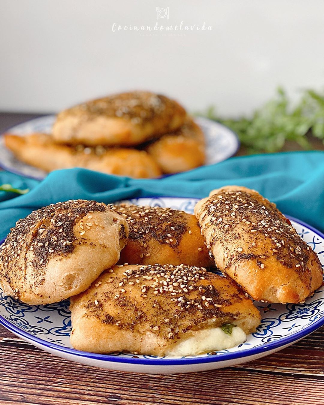 mini calzones de espelta rellenas de espinacas y queso