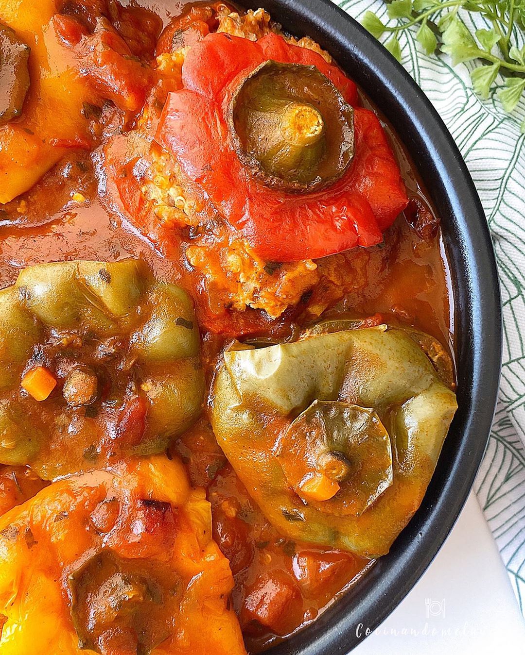 pimientos rellenos de carne y quinoa