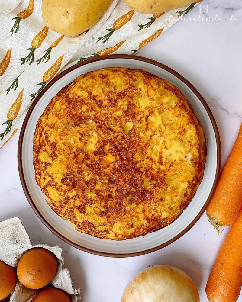 TORTILLA DE PATATAS Y ZANAHORIA COCINANDOMELAVIDA
