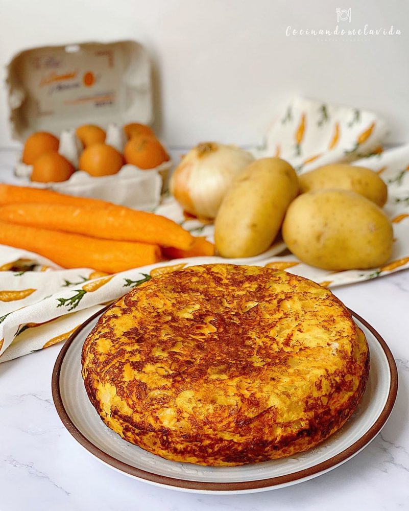 TORTILLA DE PATATAS Y ZANAHORIA COCINANDOMELAVIDA