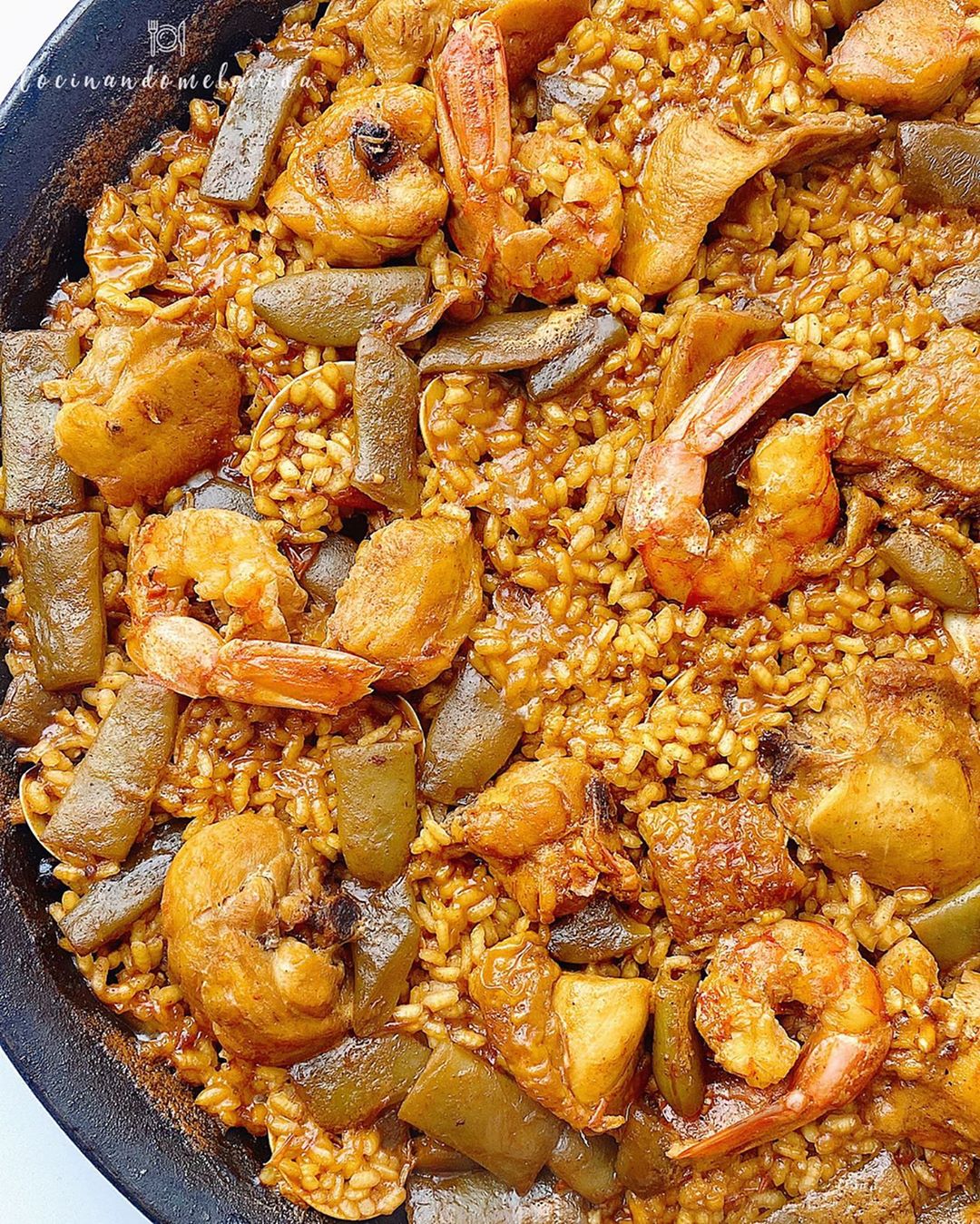 arroz con pollo y almejas