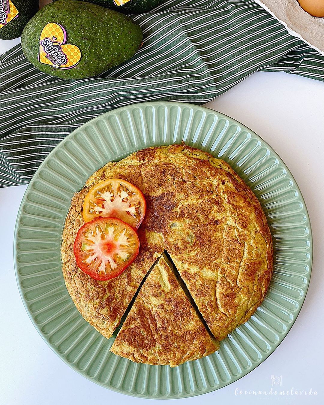 TORTILLA DE AGUACATE Y PATATA