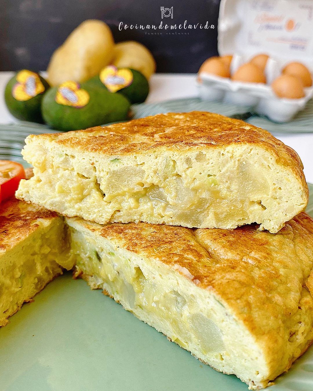 tortilla de aguacate y patata