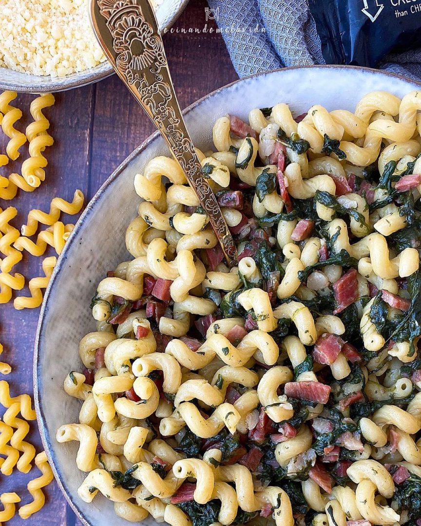 pasta con espinacas y jamón