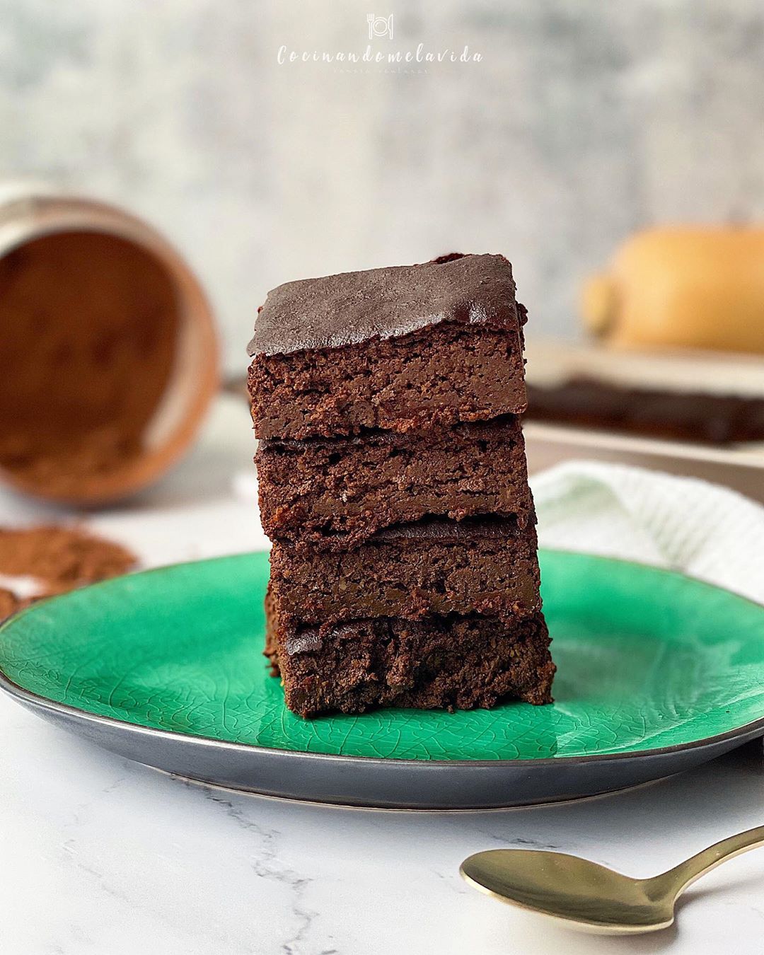 brownie de calabaza y almendra con sirope de chocolate saludable