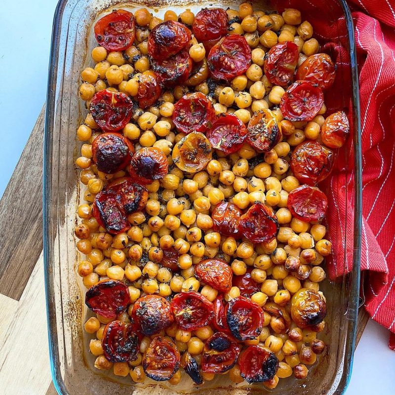 GARBANZOS AL HORNO CON TOMATITOS CHERRY