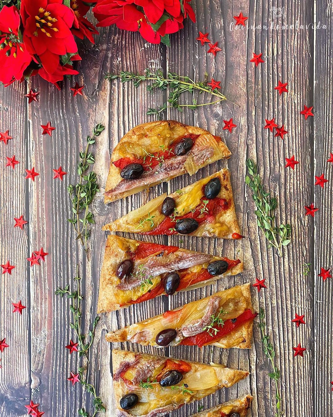 COCA DE ESCALIVADA CON ANCHOAS