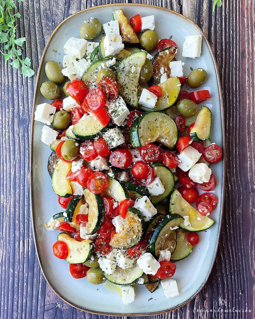 ENSALADA DE CALABACÍN A LA PLANCHA Y QUESO FETA
