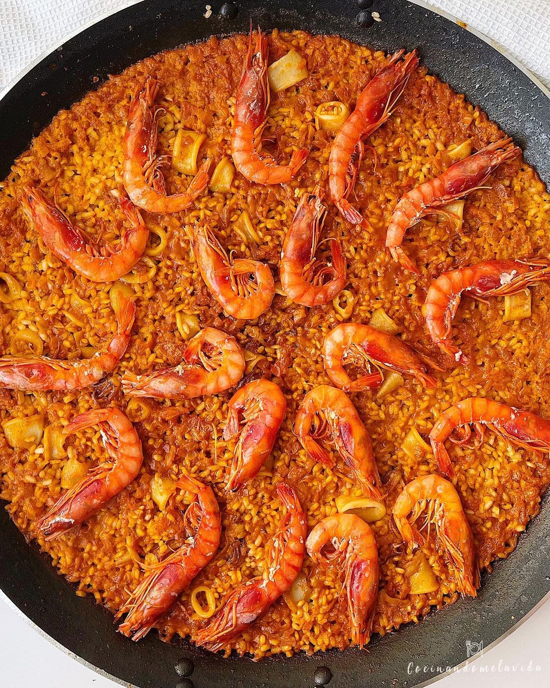 ARROZ DE CALAMARES Y GAMBA ROJA