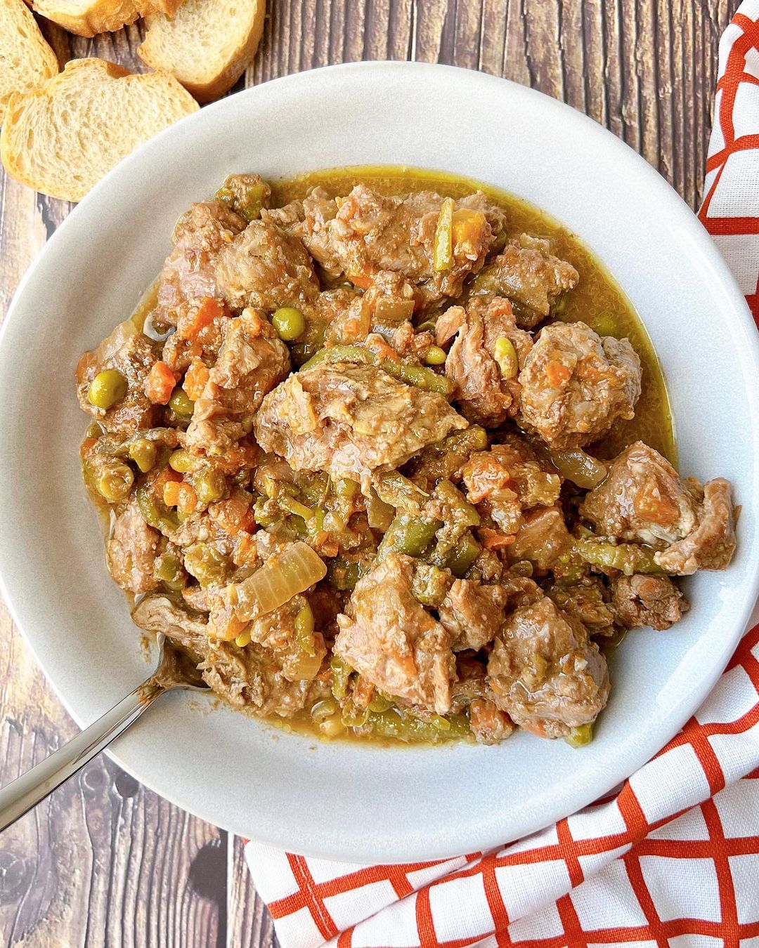 RAGOUT DE TERNERA CON MENESTRA