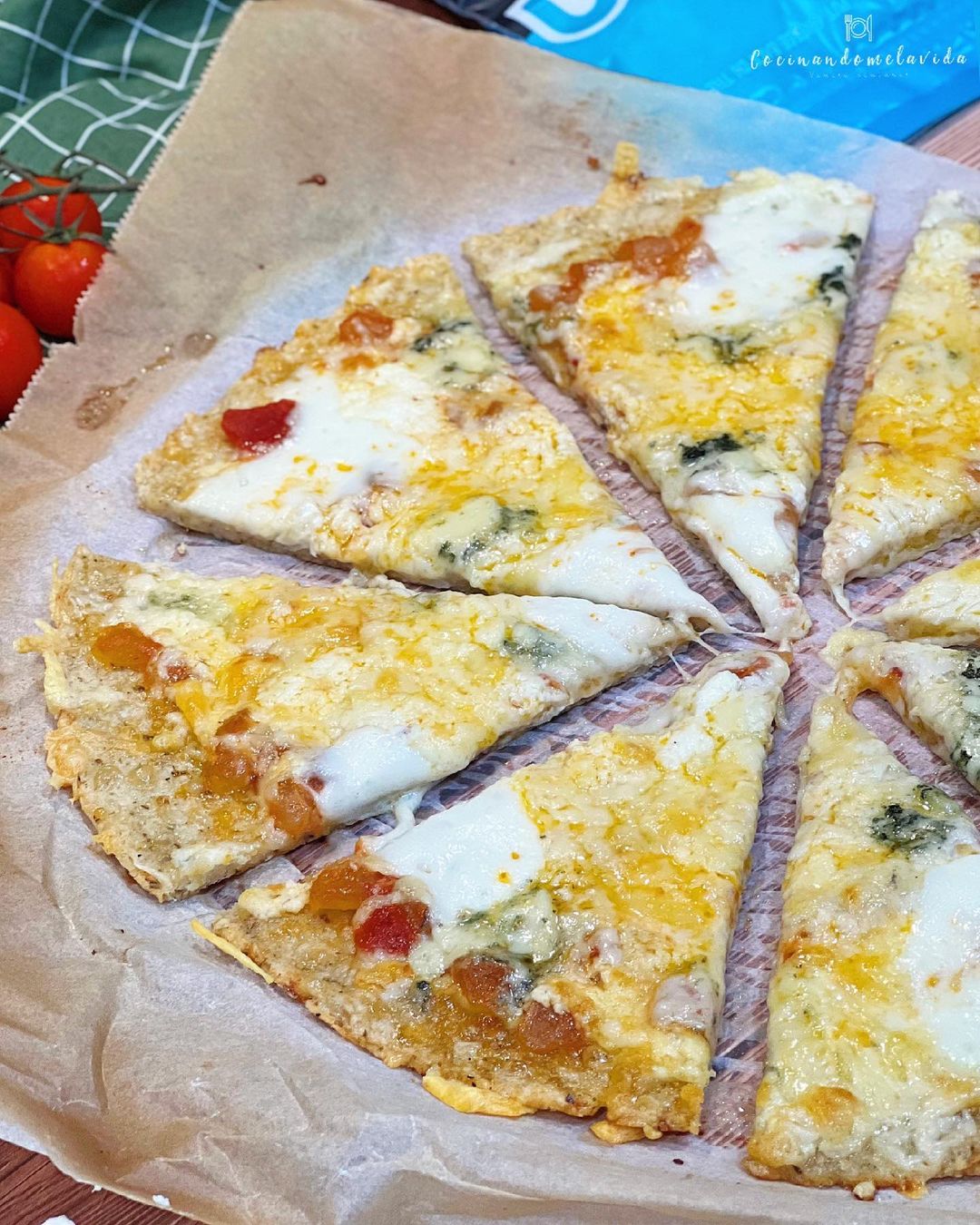 PIZZA 6 QUESOS CON BASE DE ARROZ INTEGRAL