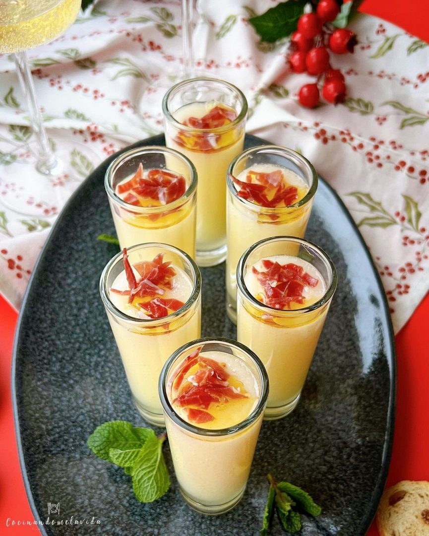 chupitos de melón con jamón