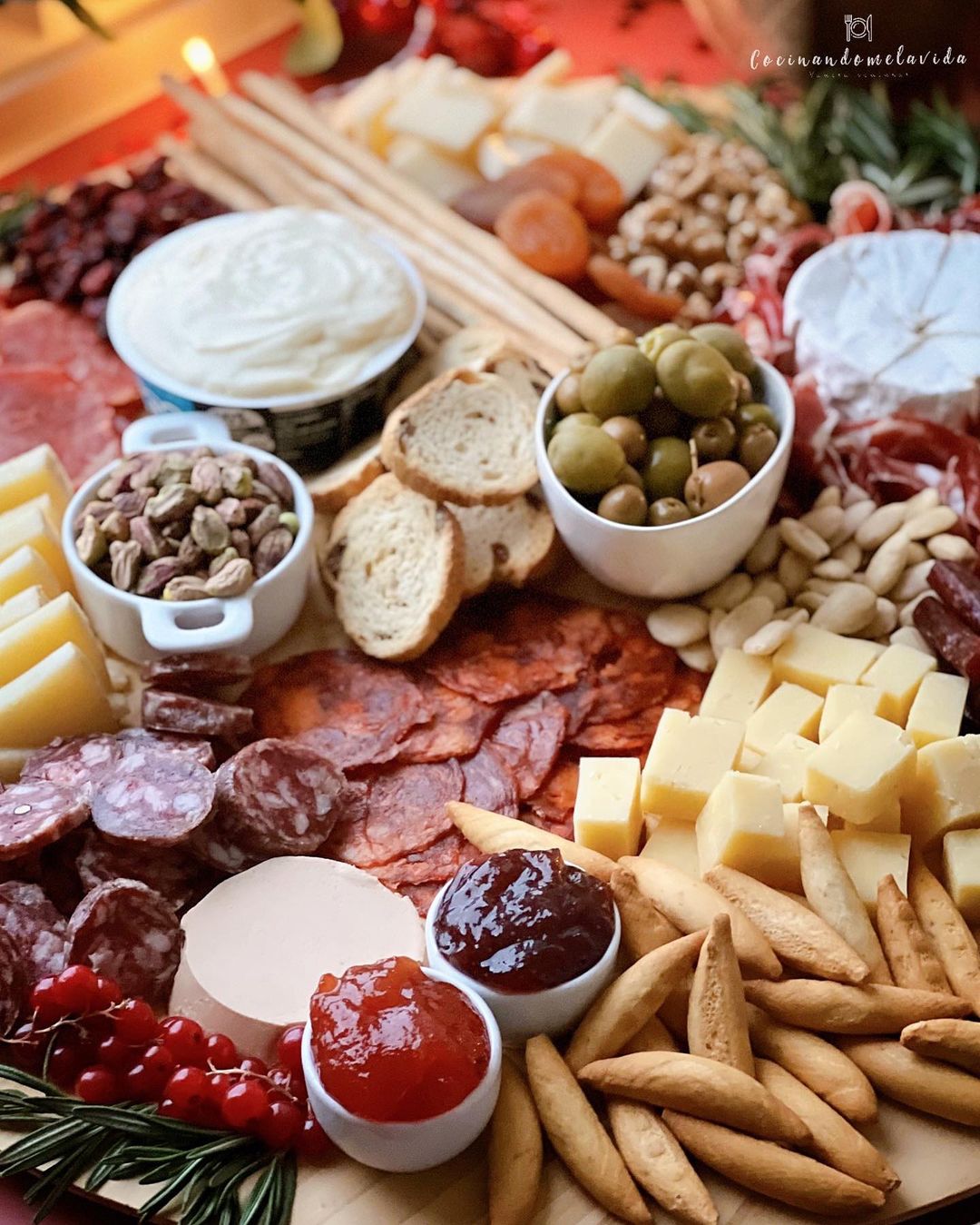 TABLA DE EMBUTIDOS Y QUESOS