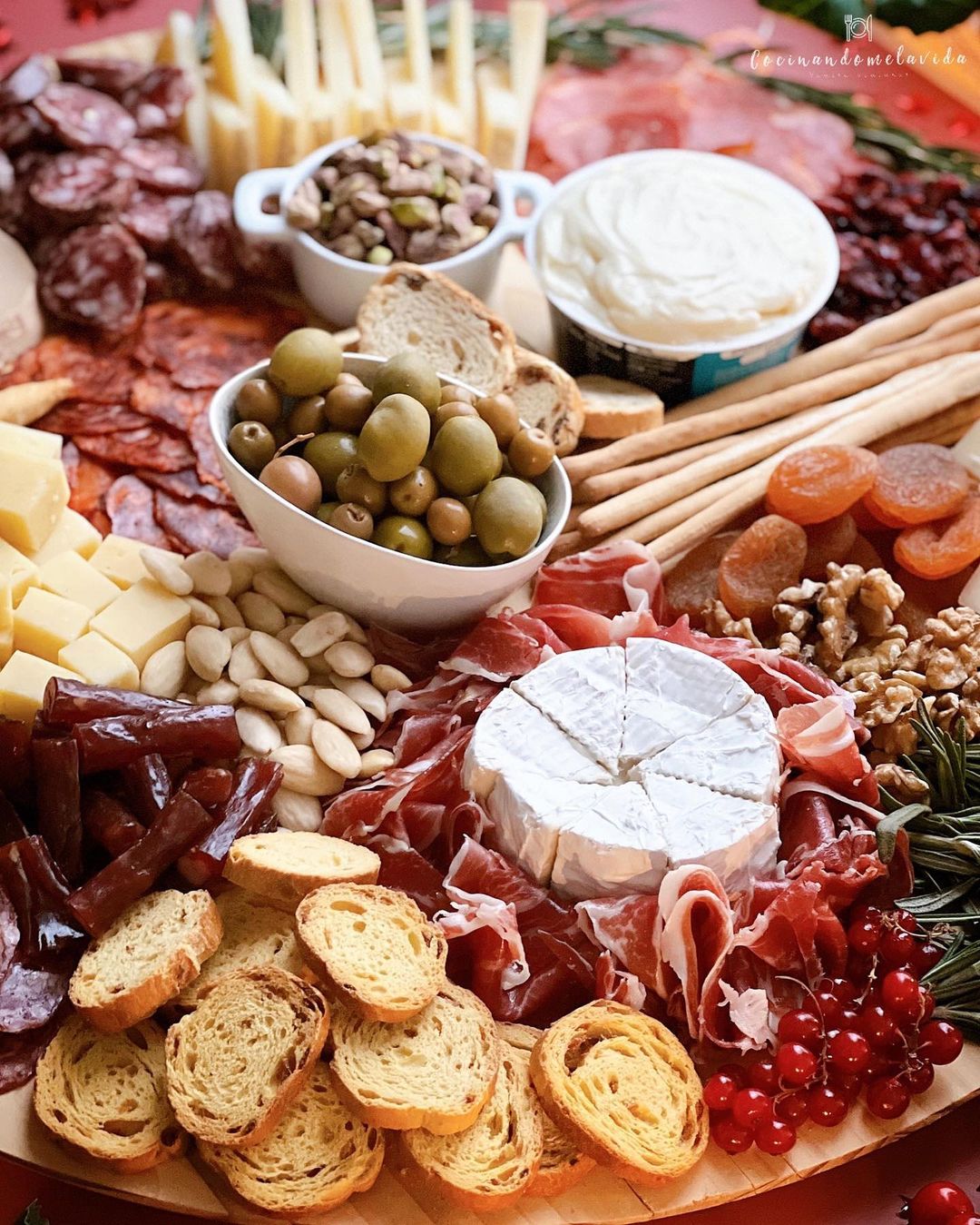 TABLA DE EMBUTIDOS Y QUESOS