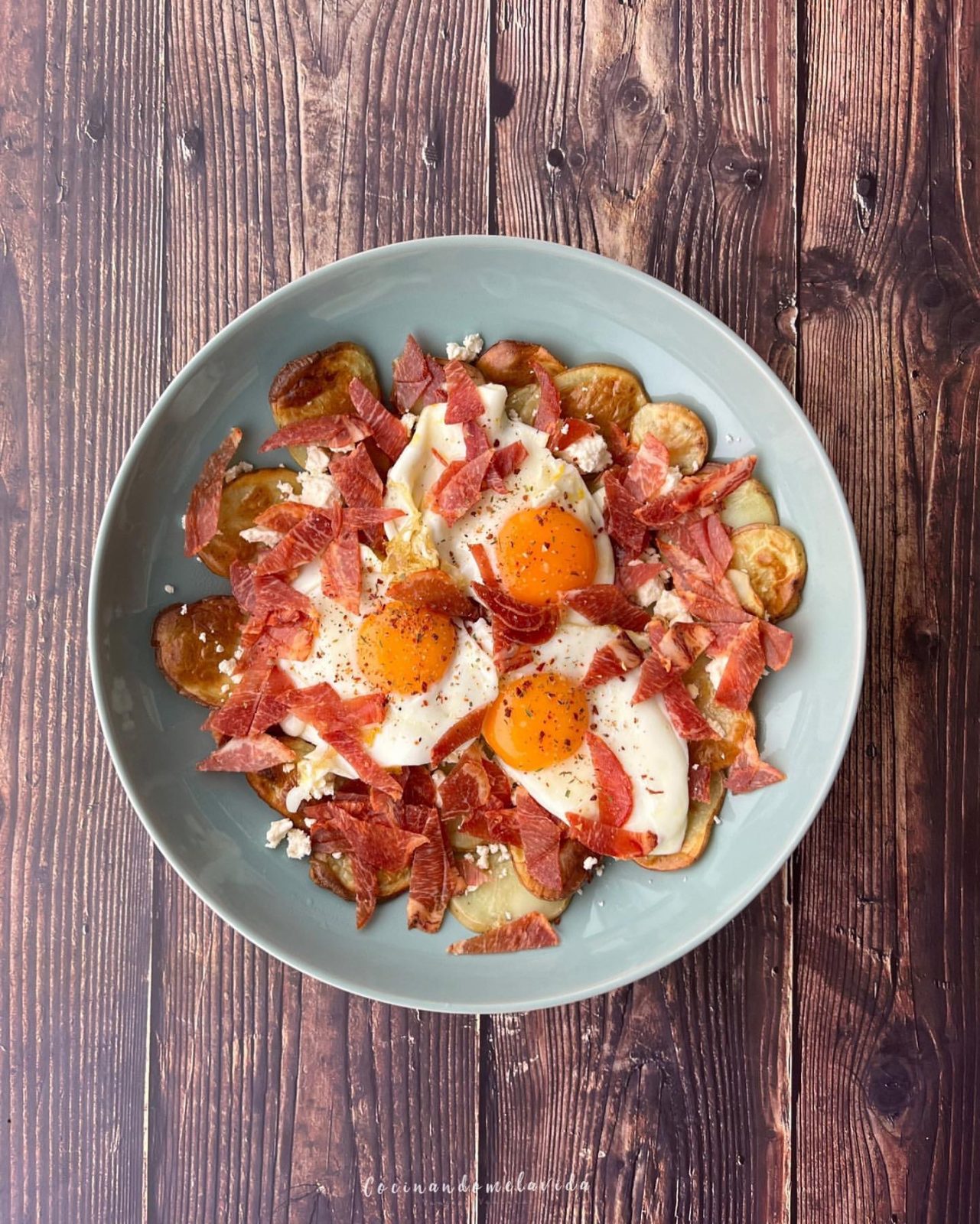 huevos con patatas y lomo ibérico