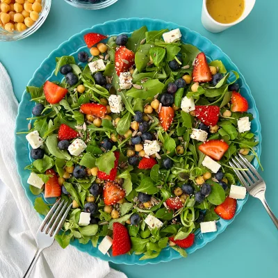 ENSALADA DE FRUTOS DEL BOSQUE