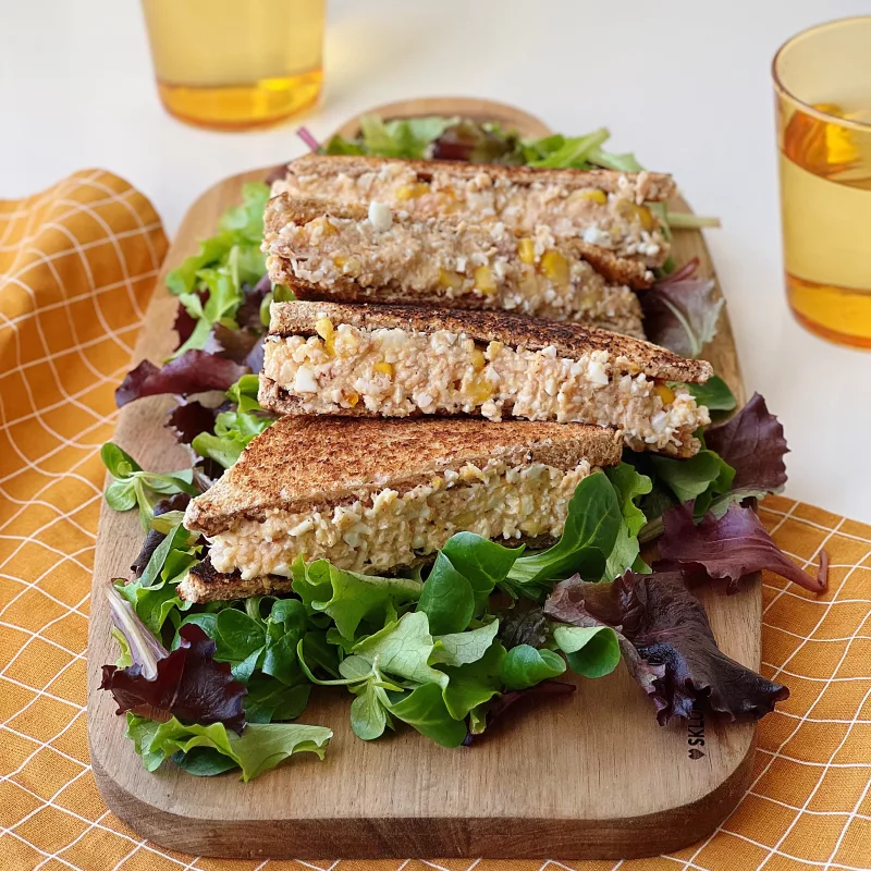 SÁNDWICH DE HUEVO Y ATÚN