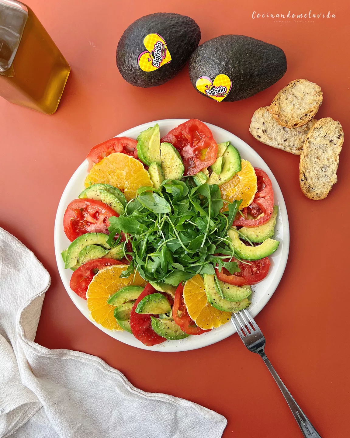 ENSALADA DE AGUACATE Y NARANJA