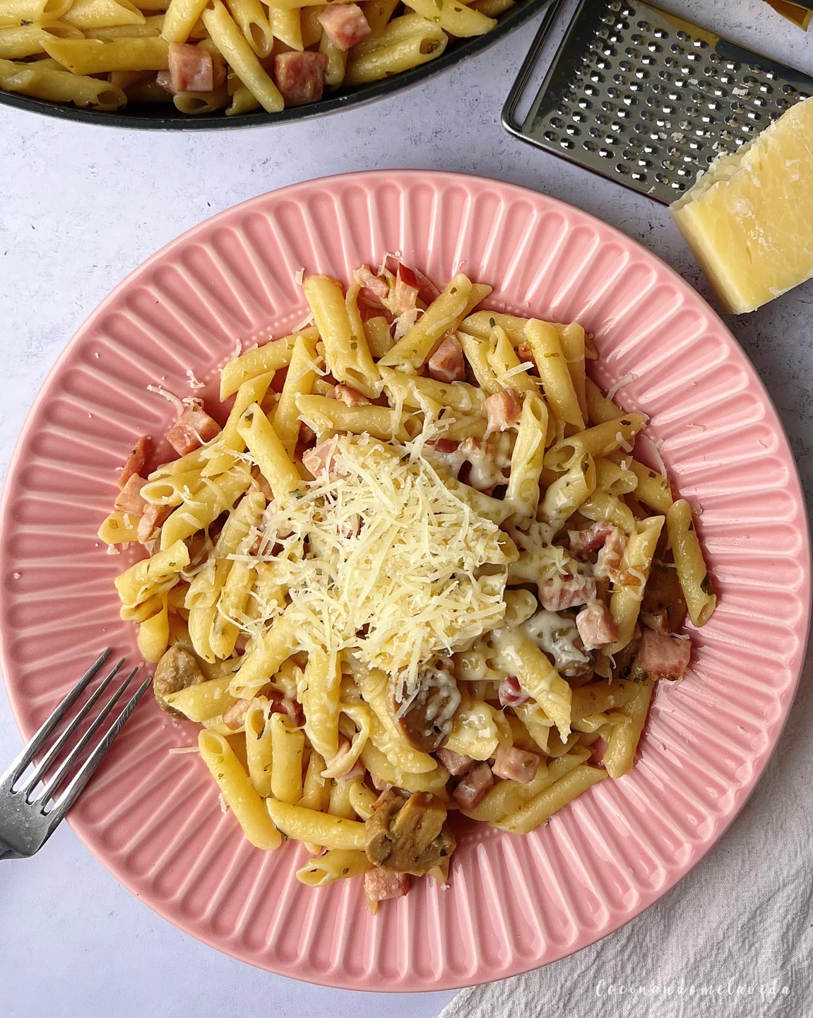 macarrones con champiñones y beicon