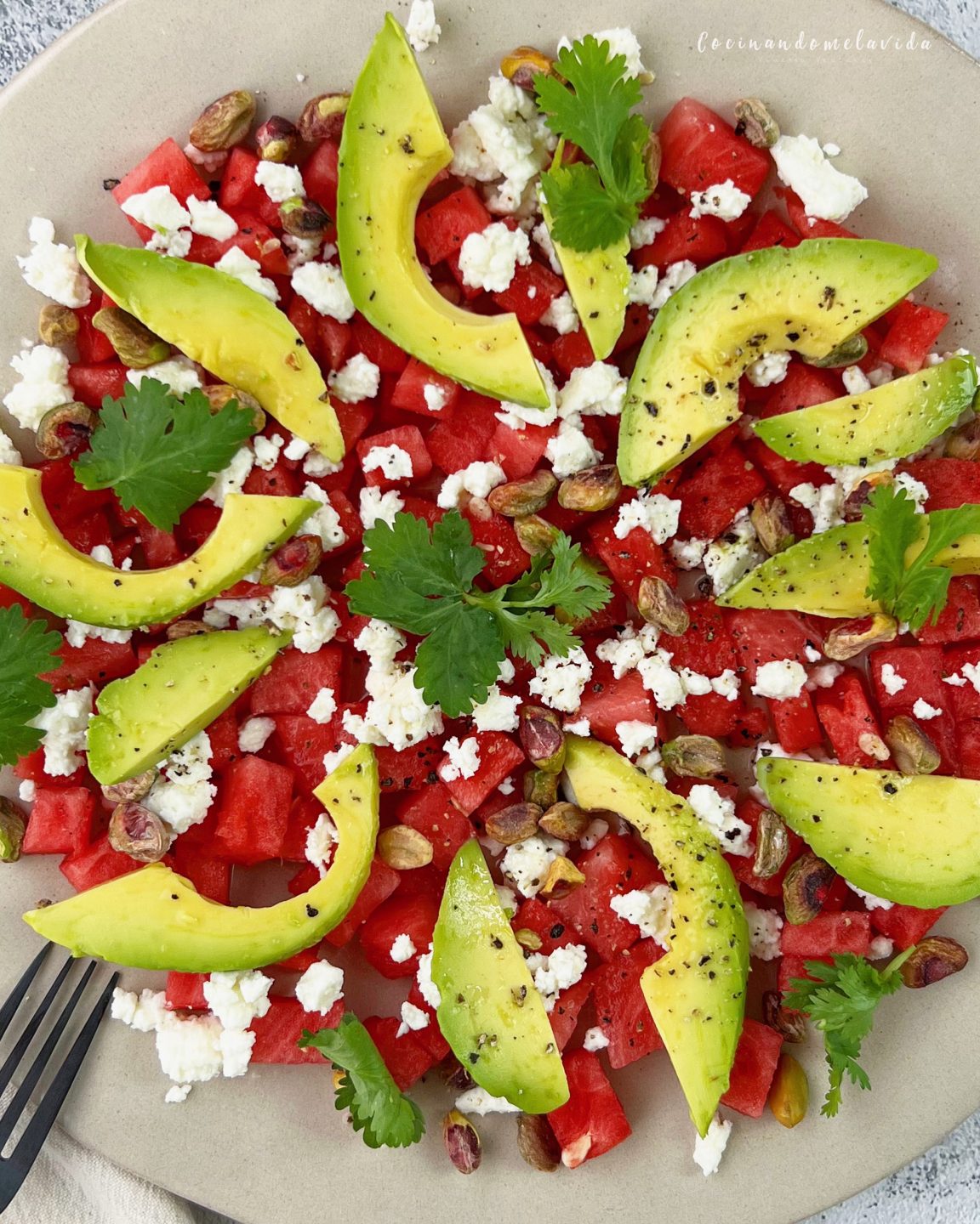 ENSALADA DE SANDÍA Y AGUACATE