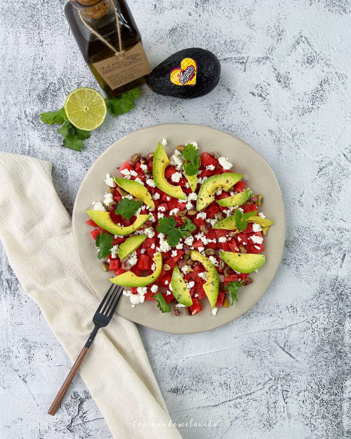 ENSALADA DE SANDÍA Y AGUACATE