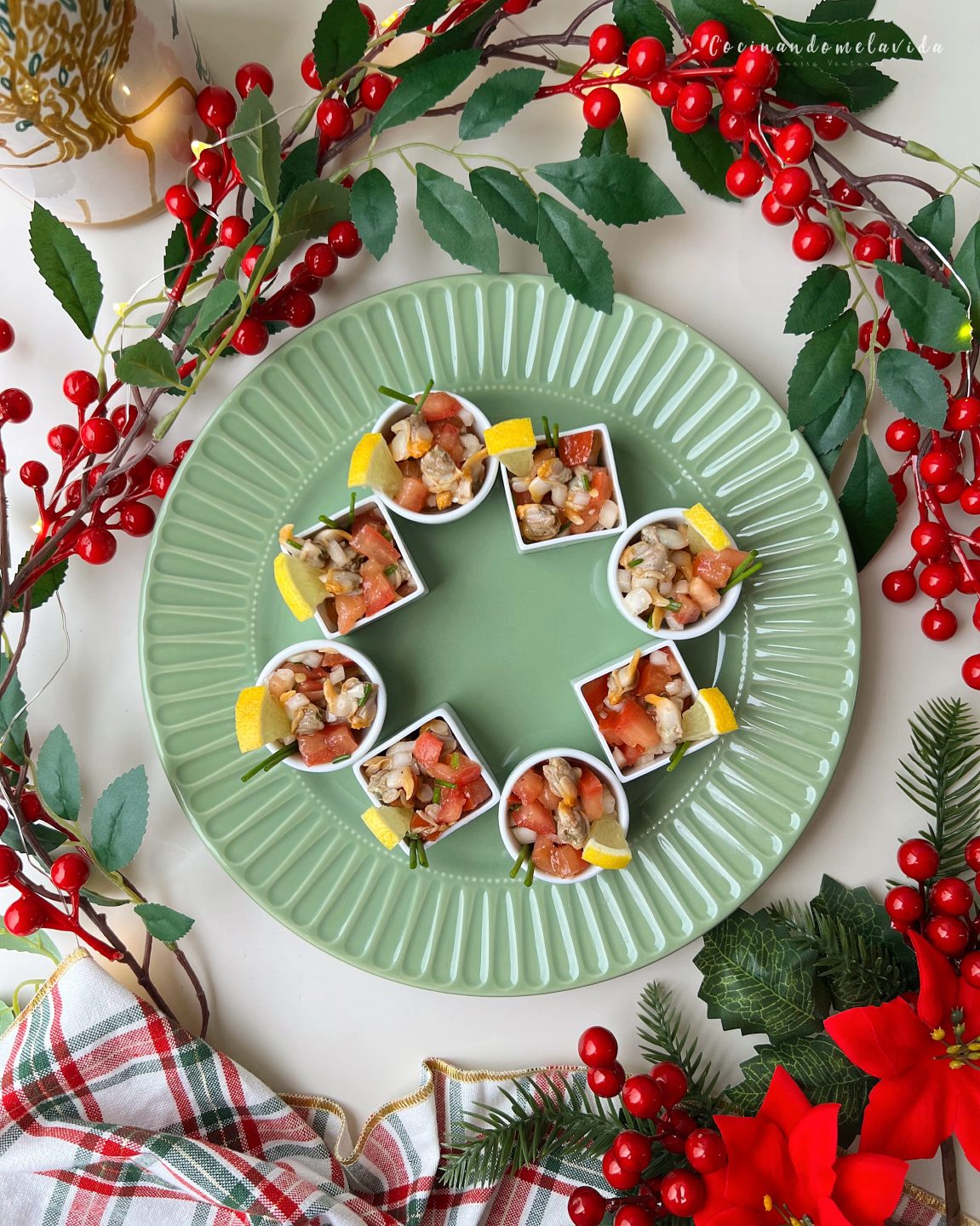 TARTAR DE TOMATE Y BERBERECHOS