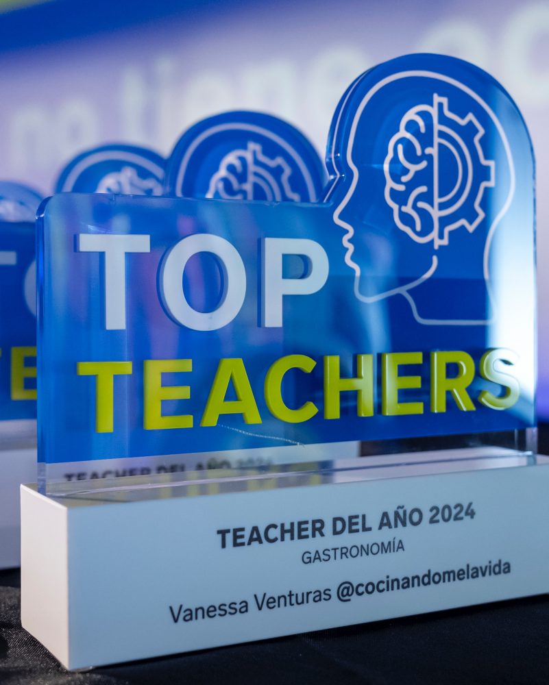 PREMIOS TOP TEACHERS 2024 GANADORA GASTRO Vanessa Venturas